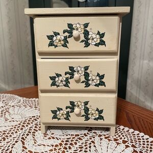 Vintage 80s 90s Floral Cream 8” Jewelry Trinket Box